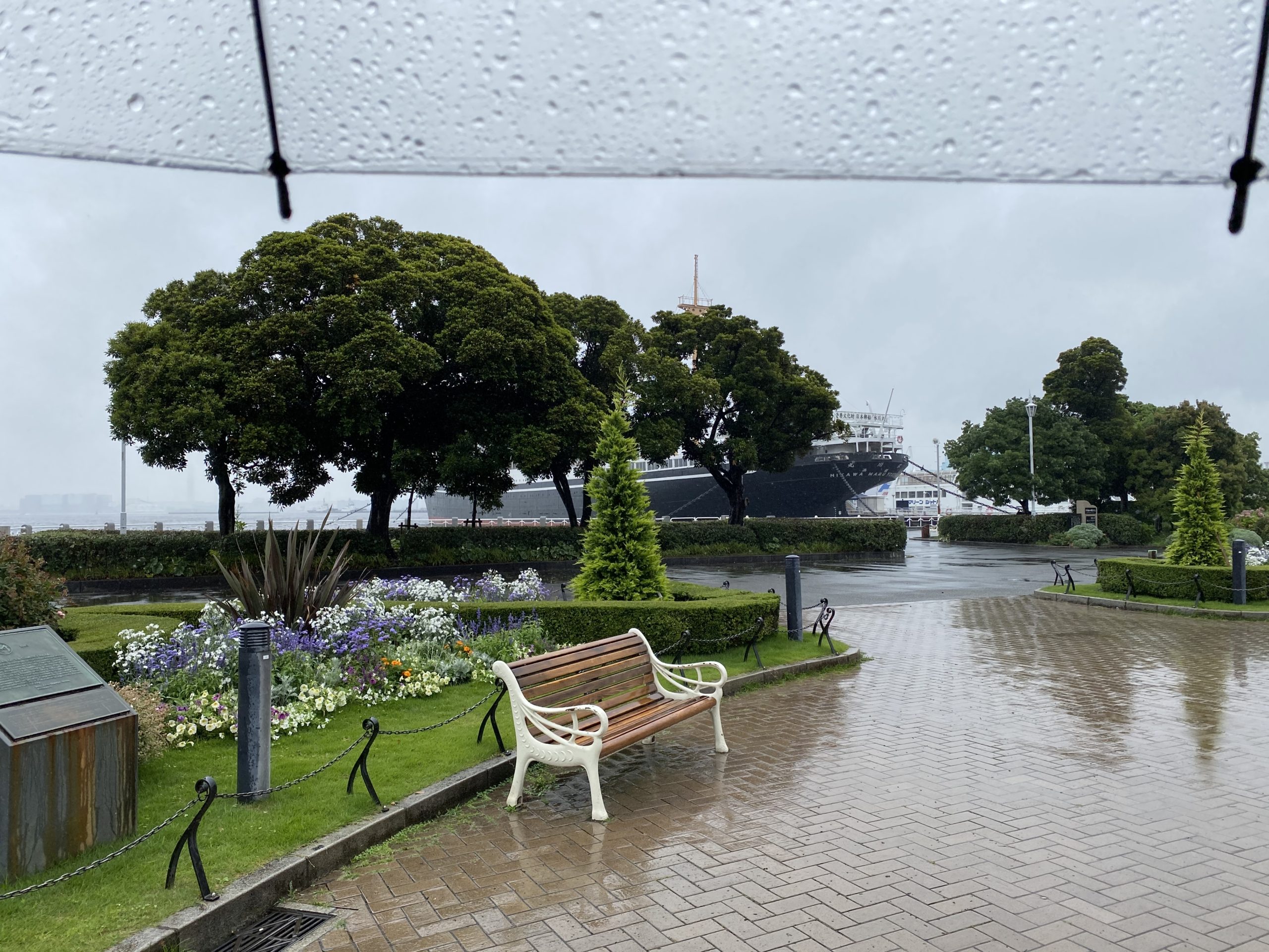 港町の四季 雨のフランス山から山下公園へ 元町中華街駅 元町口付近スタート 横浜 みなとみらい線沿線街歩き
